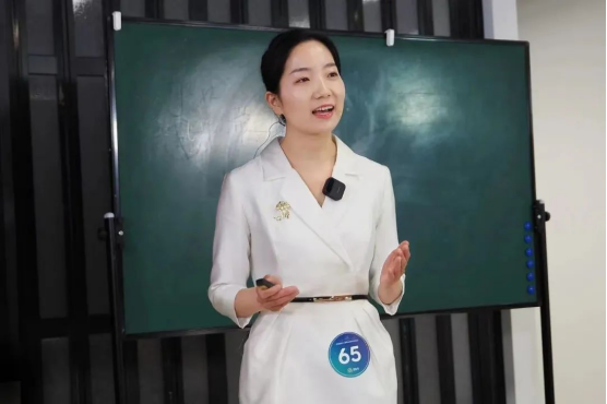 首页>新闻中心>新闻动态> 胃肠外科苏媛媛耳鼻咽喉头颈外科陈妮姗肝胆